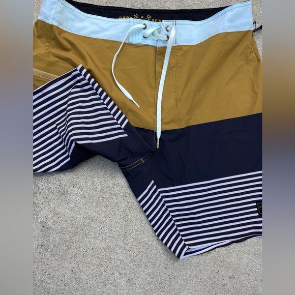Men's Dark Seas Board Shorts Multicolor 32 Surf Beach Shred Swim Zip Tropical - Picture 7 of 13